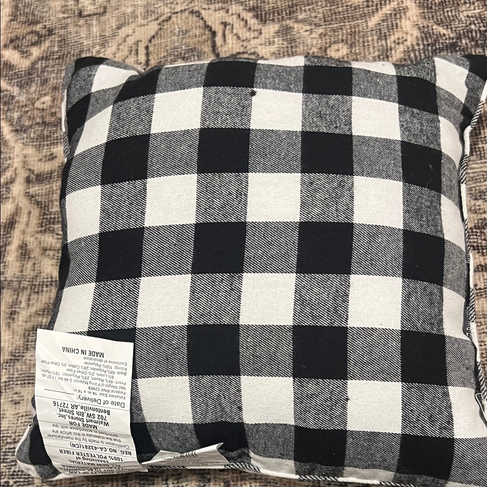 Festive Gnome Christmas Pillow - Picture 3 of 4